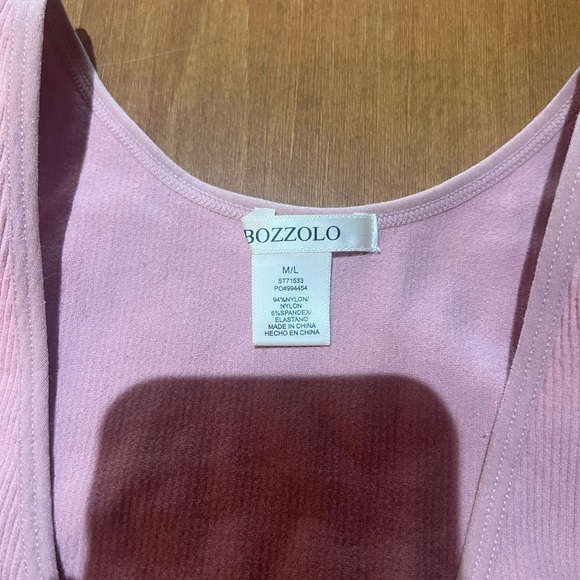 Ribbed V neck tank - Picture 3 of 7